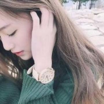 宝贝丽丝制作婚礼蛋糕