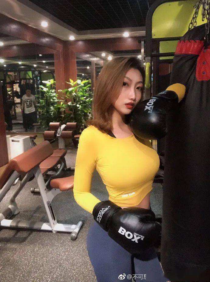 巨轮摩托驾驶